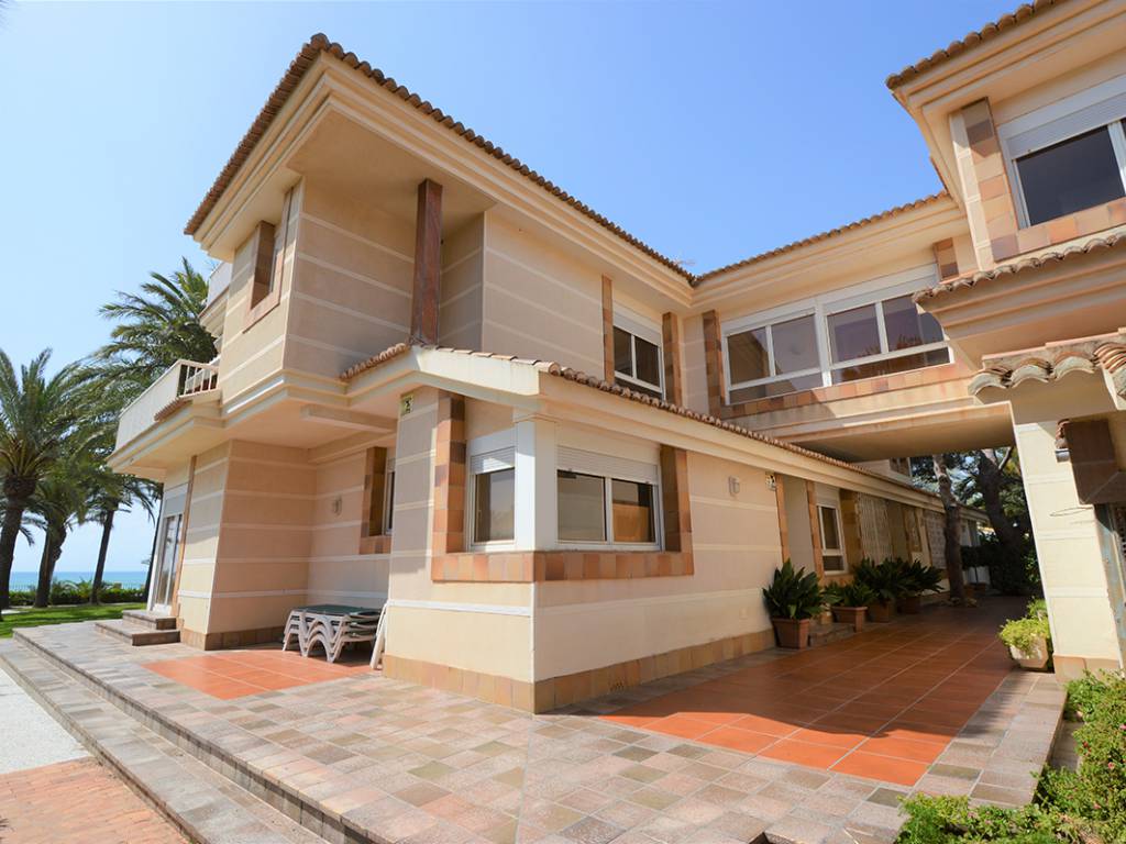 Resale - Villa - Orihuela Costa - Punta Prima