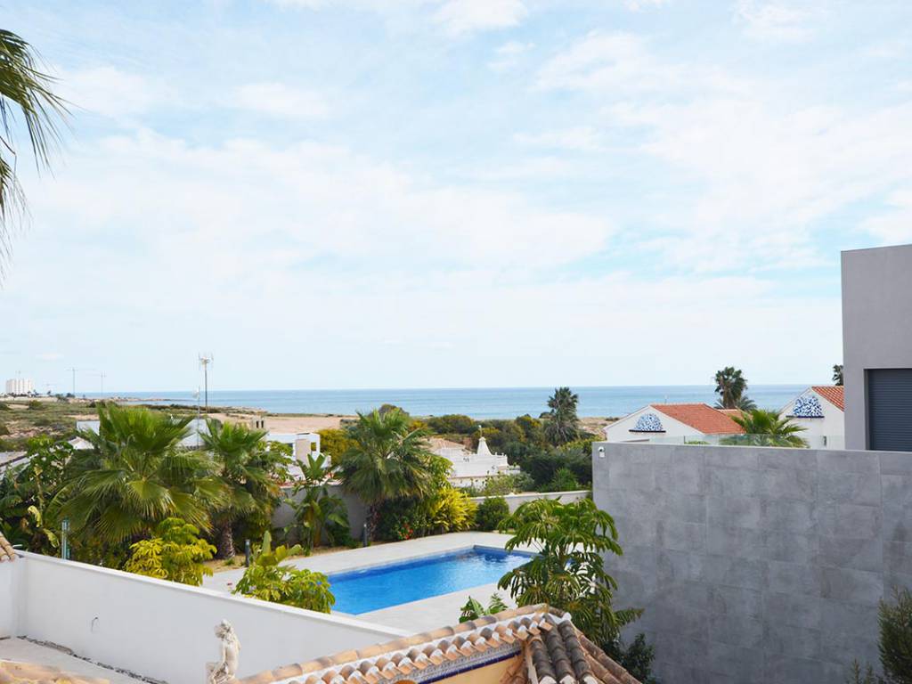 Resale - Villa - Orihuela Costa - Playa Flamenca 