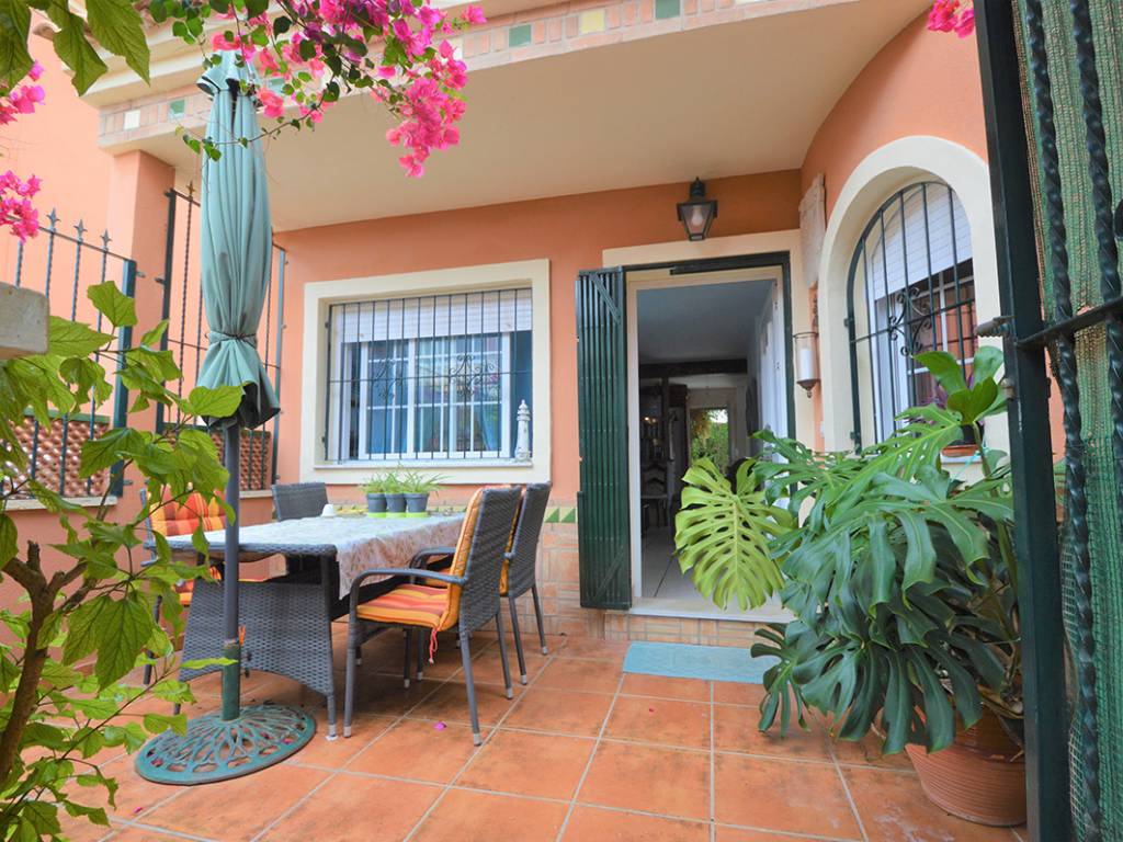 Resale - Villa - Orihuela Costa - Playa Flamenca 