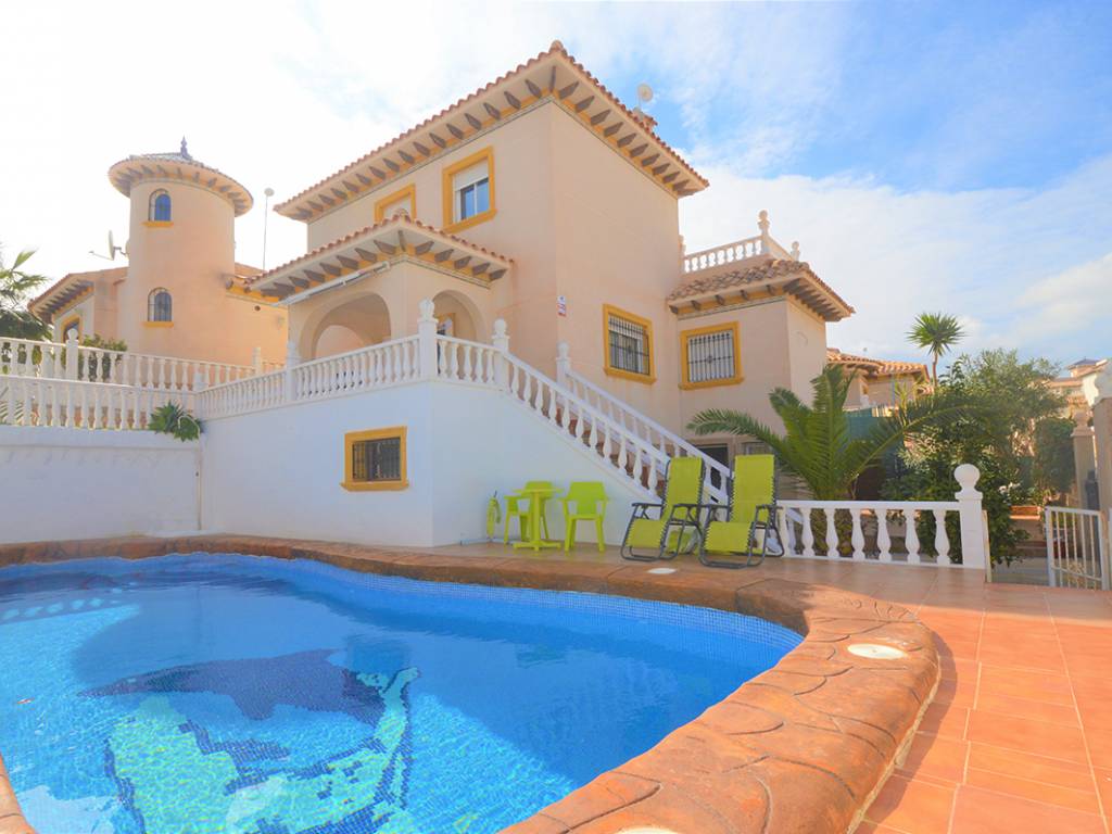 Resale - Villa - Orihuela Costa - Cabo Roig