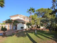 Resale - Villa - Orihuela Costa - Punta Prima