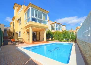 Villa - Resale - Orihuela Costa - Villamartin